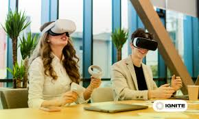 Virtual Reality for Team Building: E-Learning Innovations